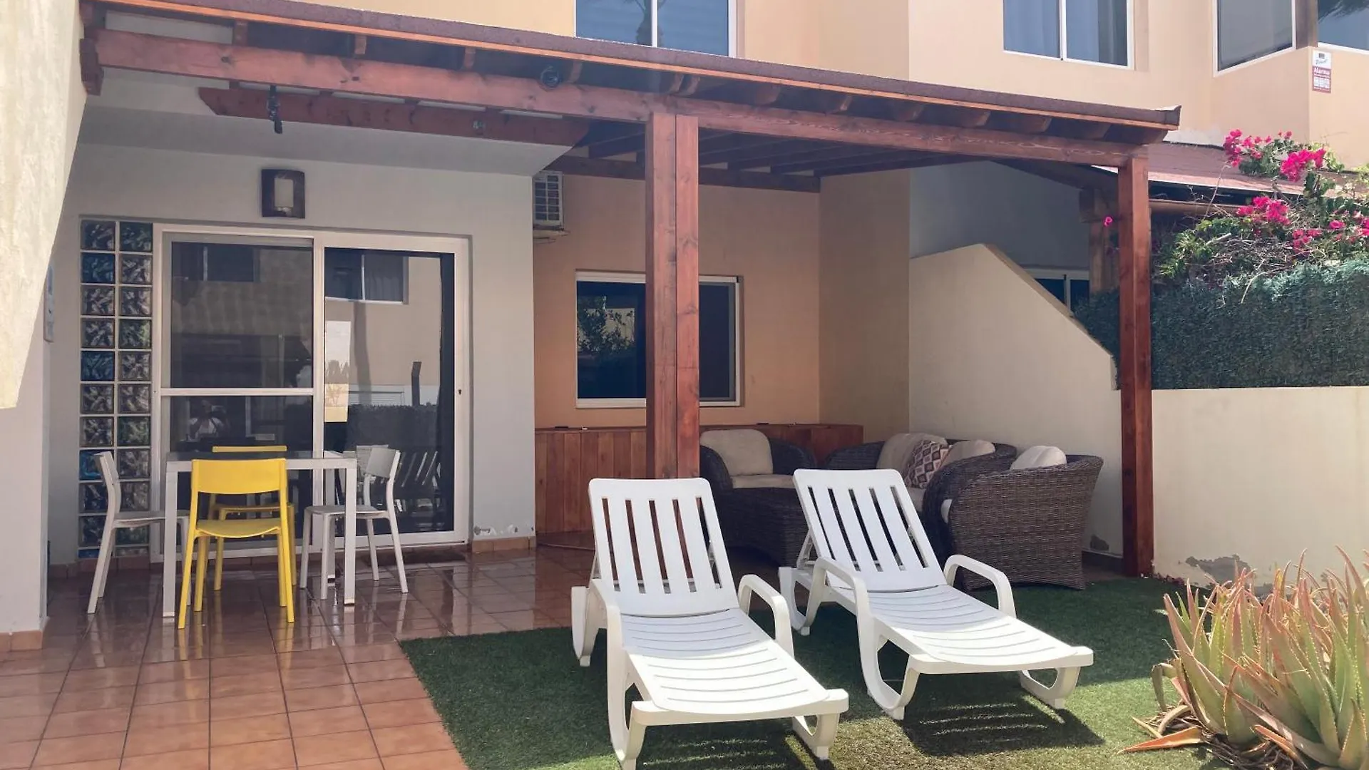 2 Bedroom Pool Apartment Close To Beach Rocky Point Corralejo Spain