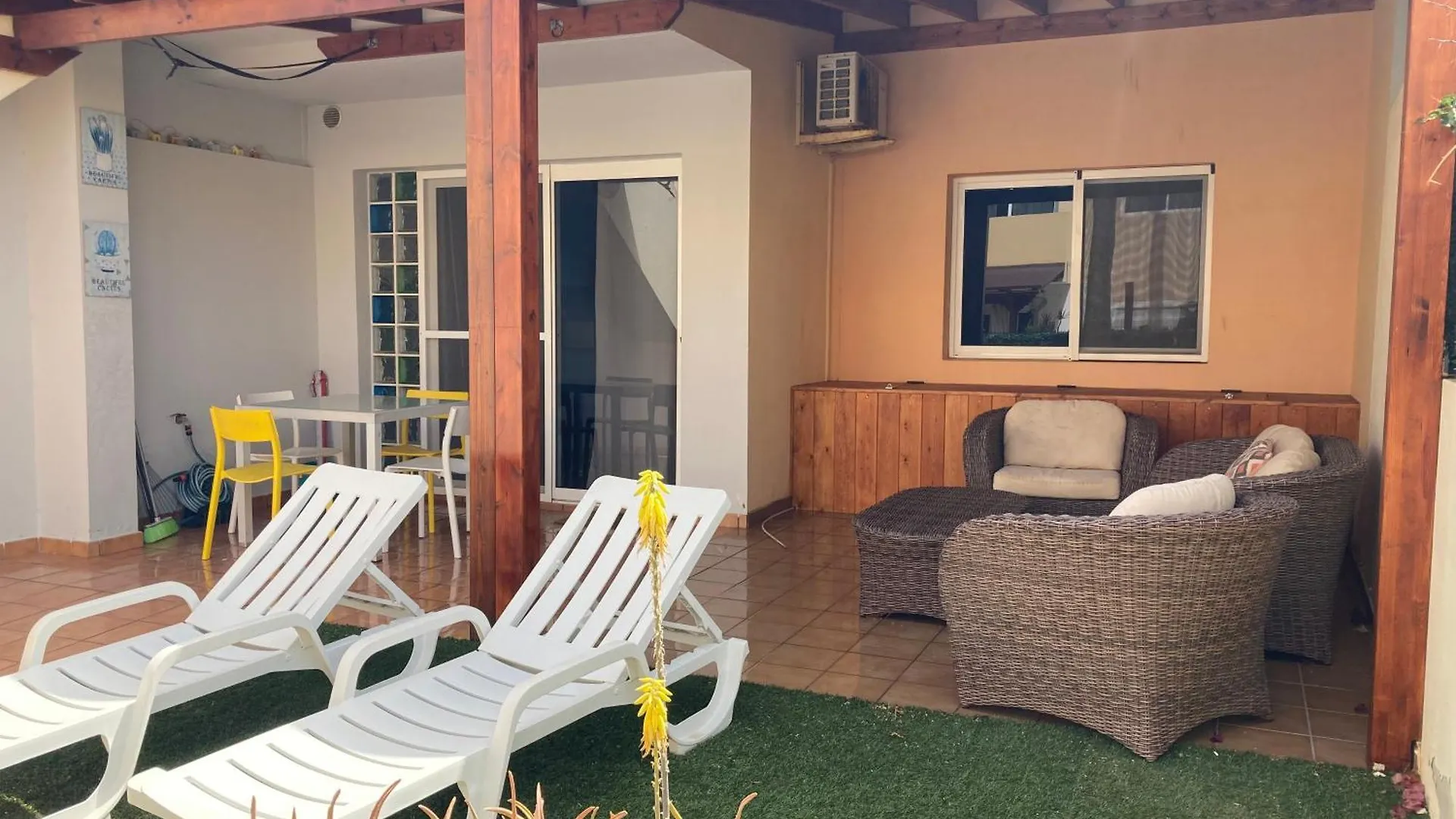 2 Bedroom Pool Apartment Close To Beach Rocky Point Corralejo